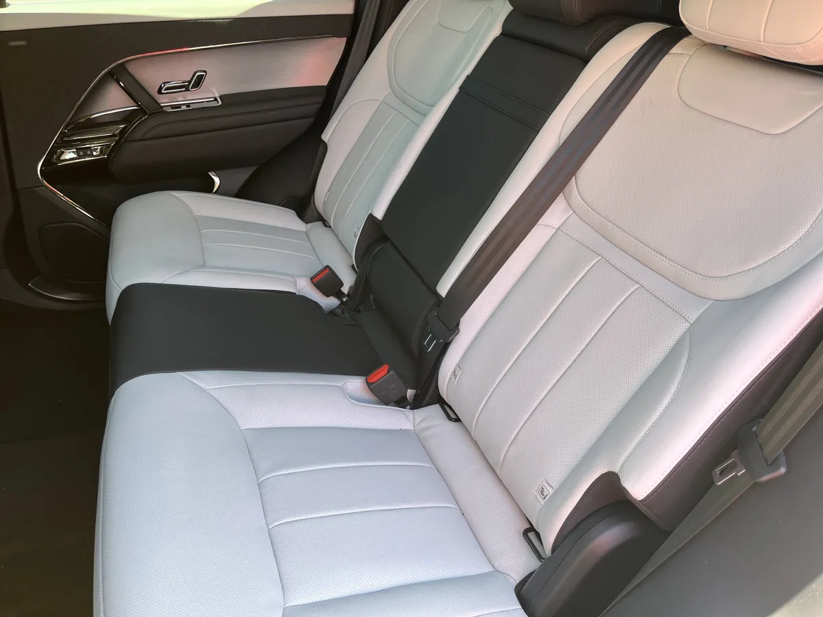 2024 Land Rover Range Rover Sport Dynamic SE thumbnail 16