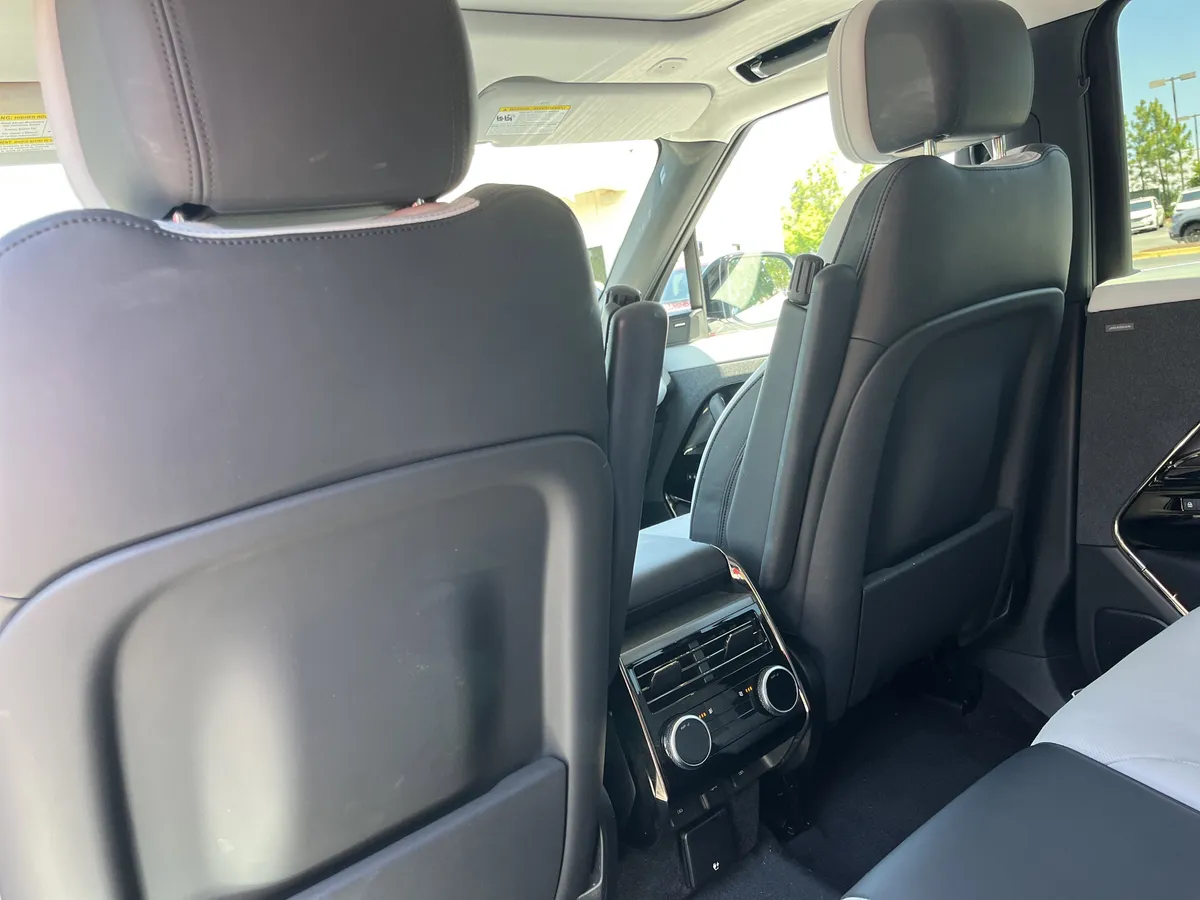 2024 Land Rover Range Rover Sport Dynamic SE thumbnail 17