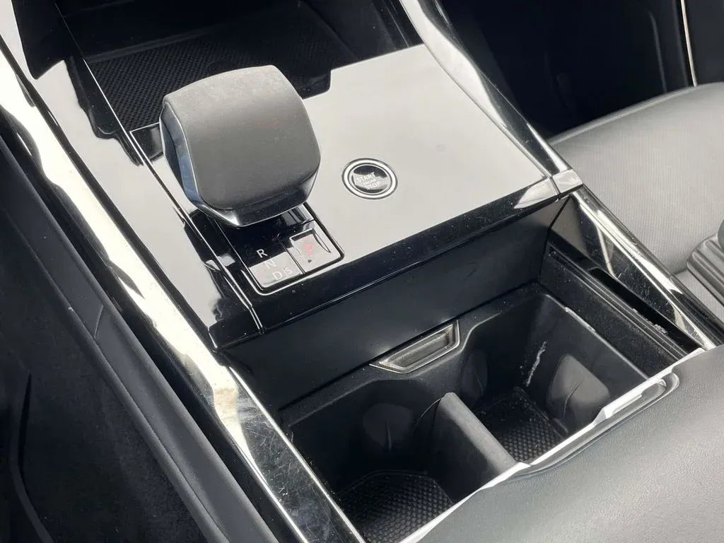 2024 Land Rover Range Rover Sport SE thumbnail 19