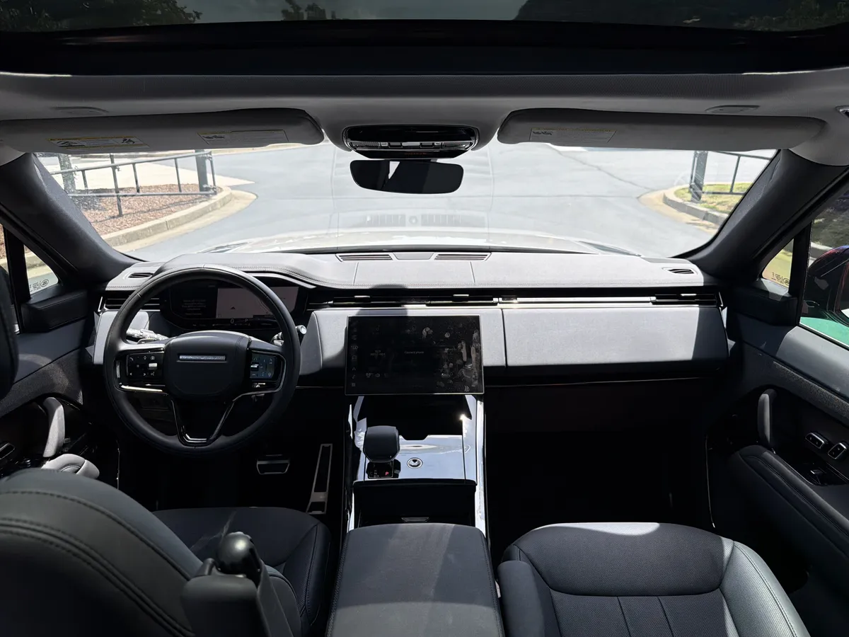2024 Land Rover Range Rover Sport SE thumbnail 17