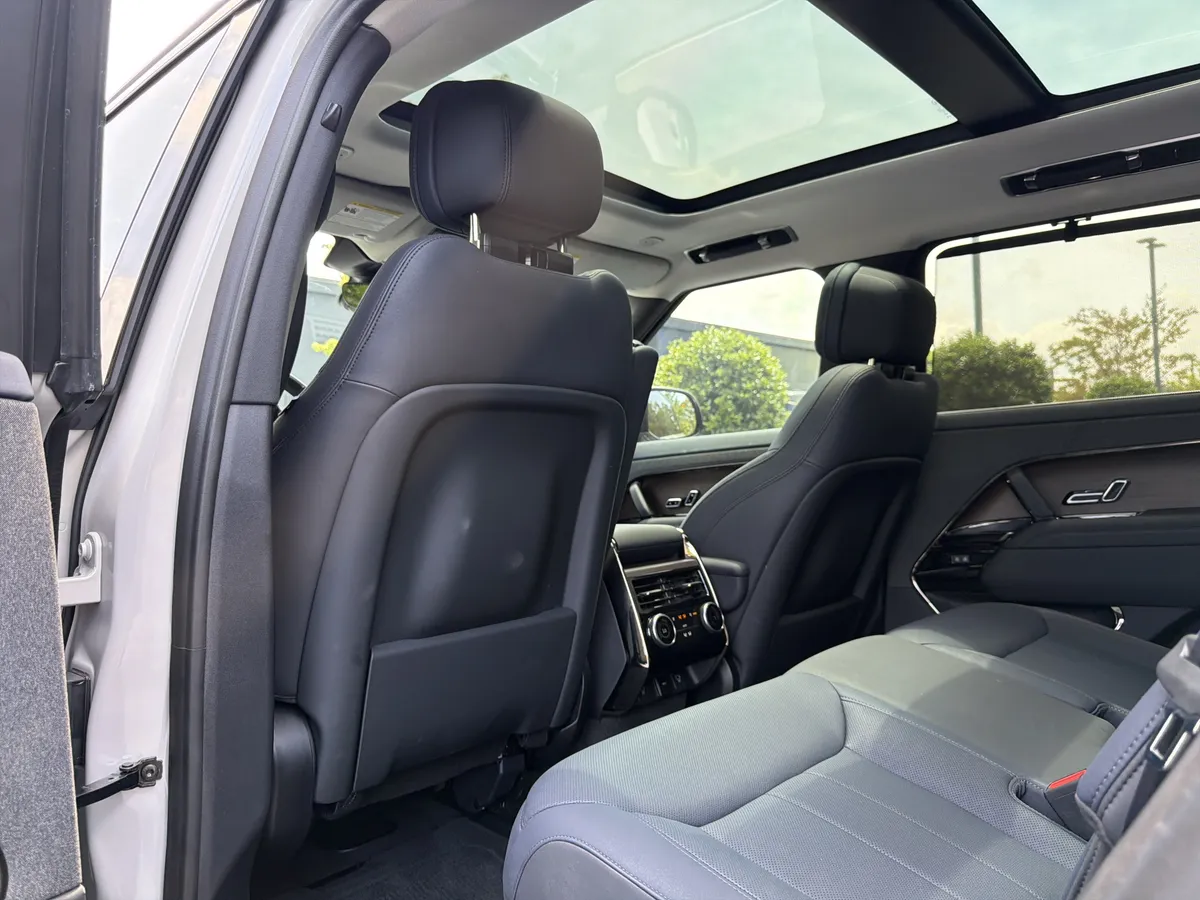 2024 Land Rover Range Rover Sport SE thumbnail 36