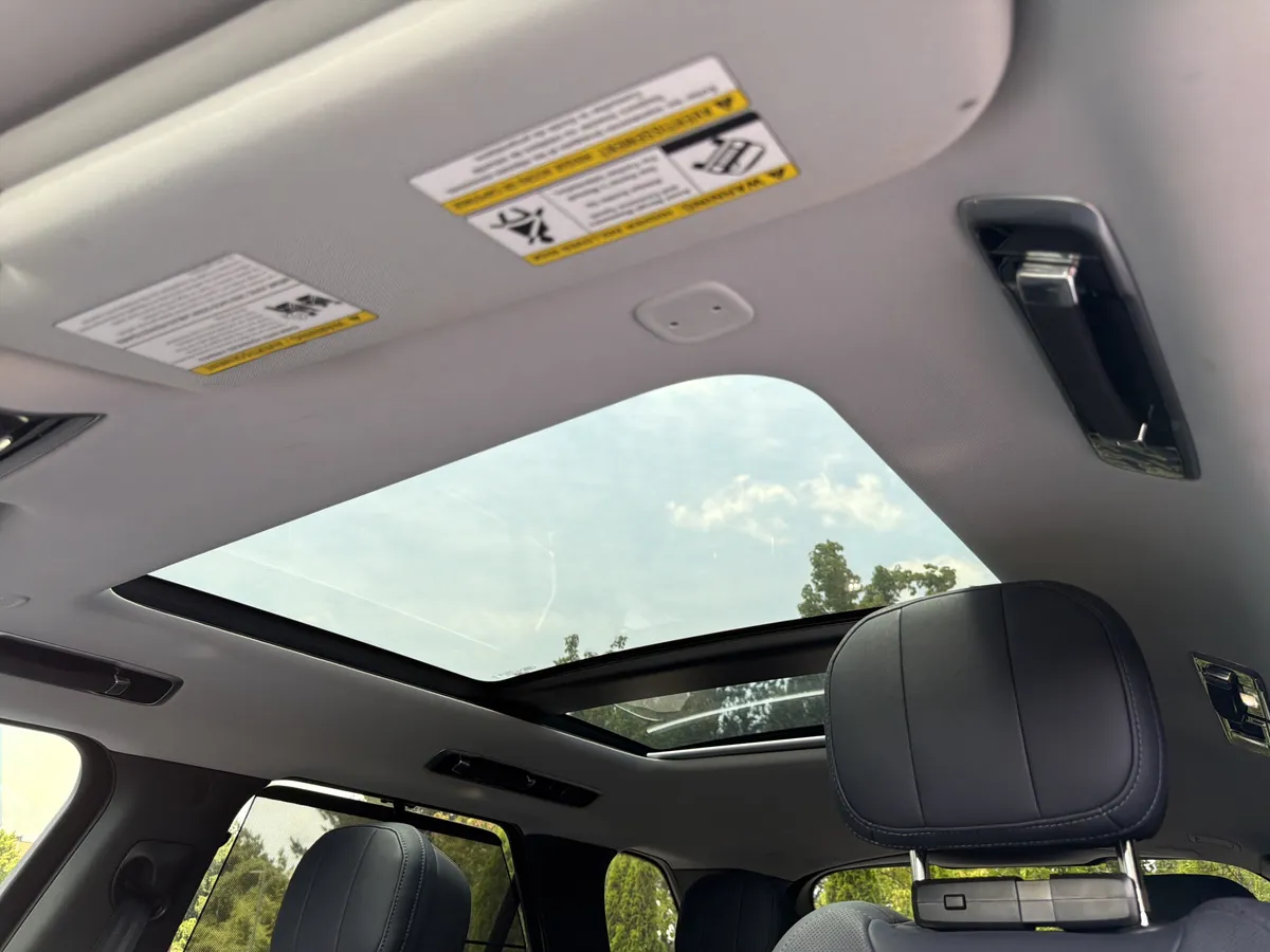 2024 Land Rover Range Rover Sport SE thumbnail 8