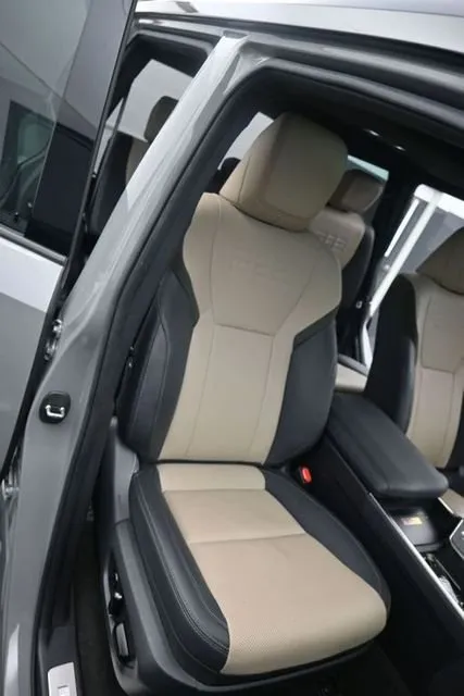 2024 Lexus GX 550 Overtrail+ thumbnail 18