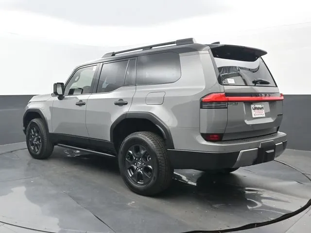2024 Lexus GX 550 Overtrail+ thumbnail 3