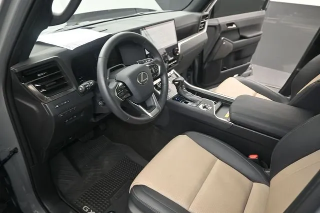2024 Lexus GX 550 Overtrail+ thumbnail 6