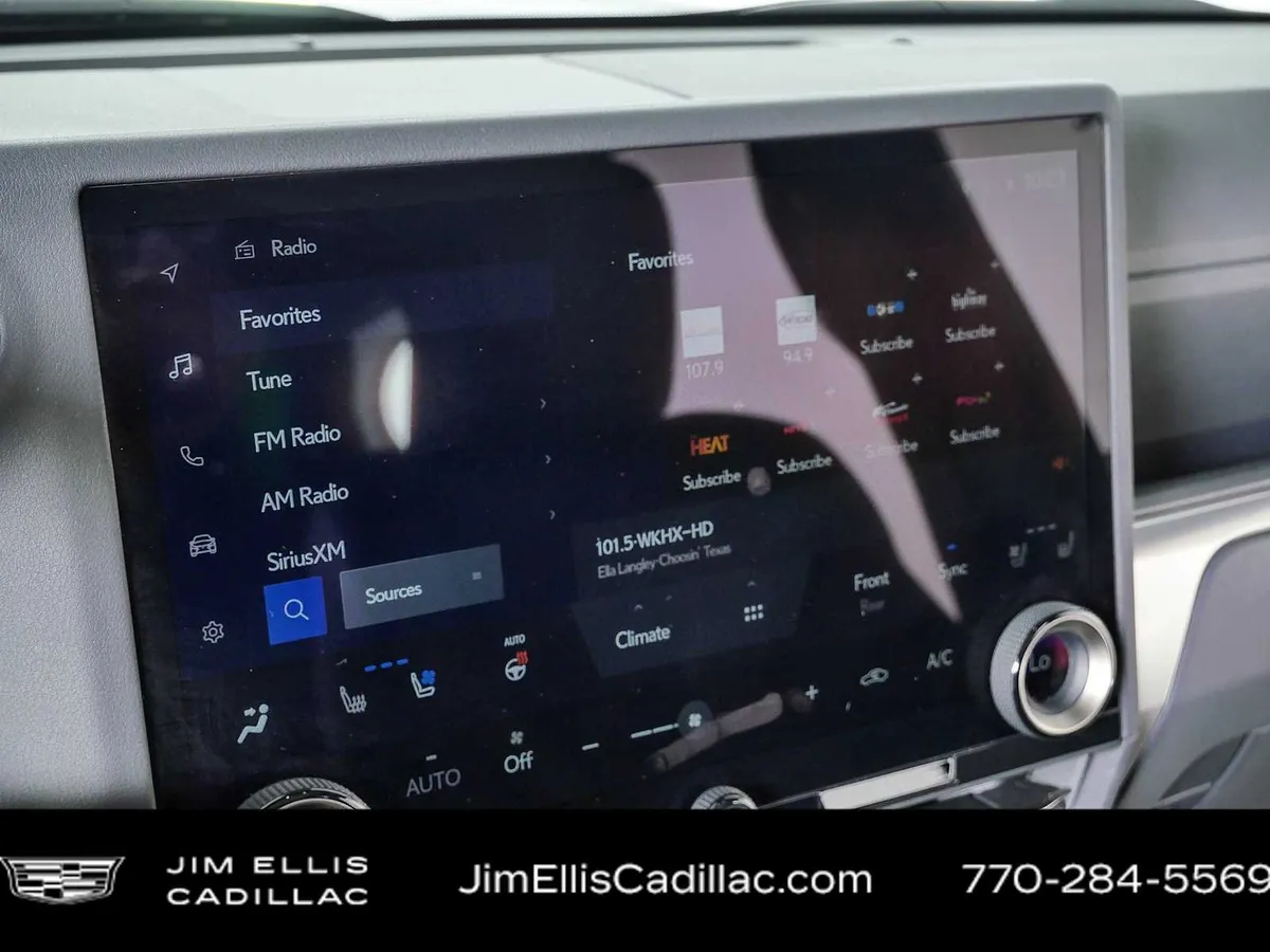 2024 Lexus GX GX 550 Luxury thumbnail 15