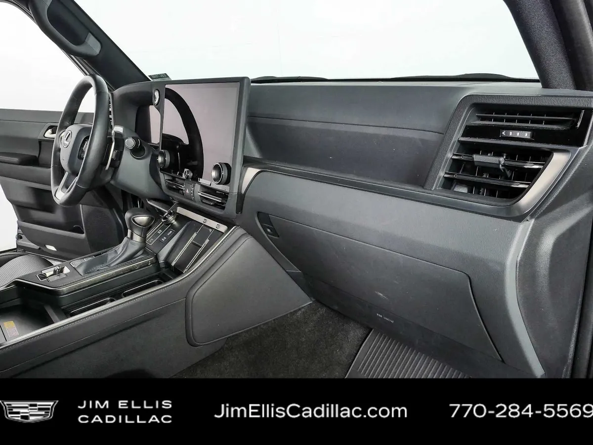 2024 Lexus GX GX 550 Luxury thumbnail 24