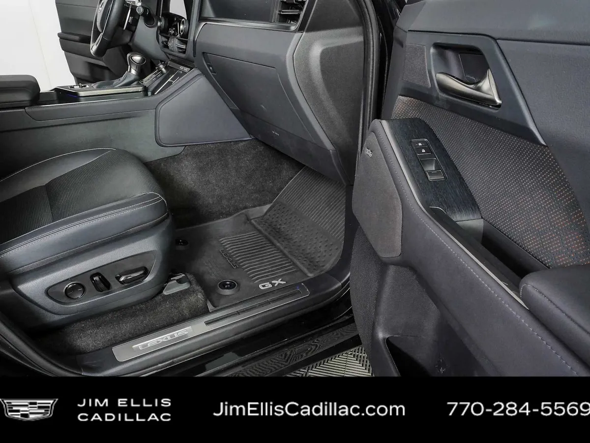 2024 Lexus GX GX 550 Luxury thumbnail 25