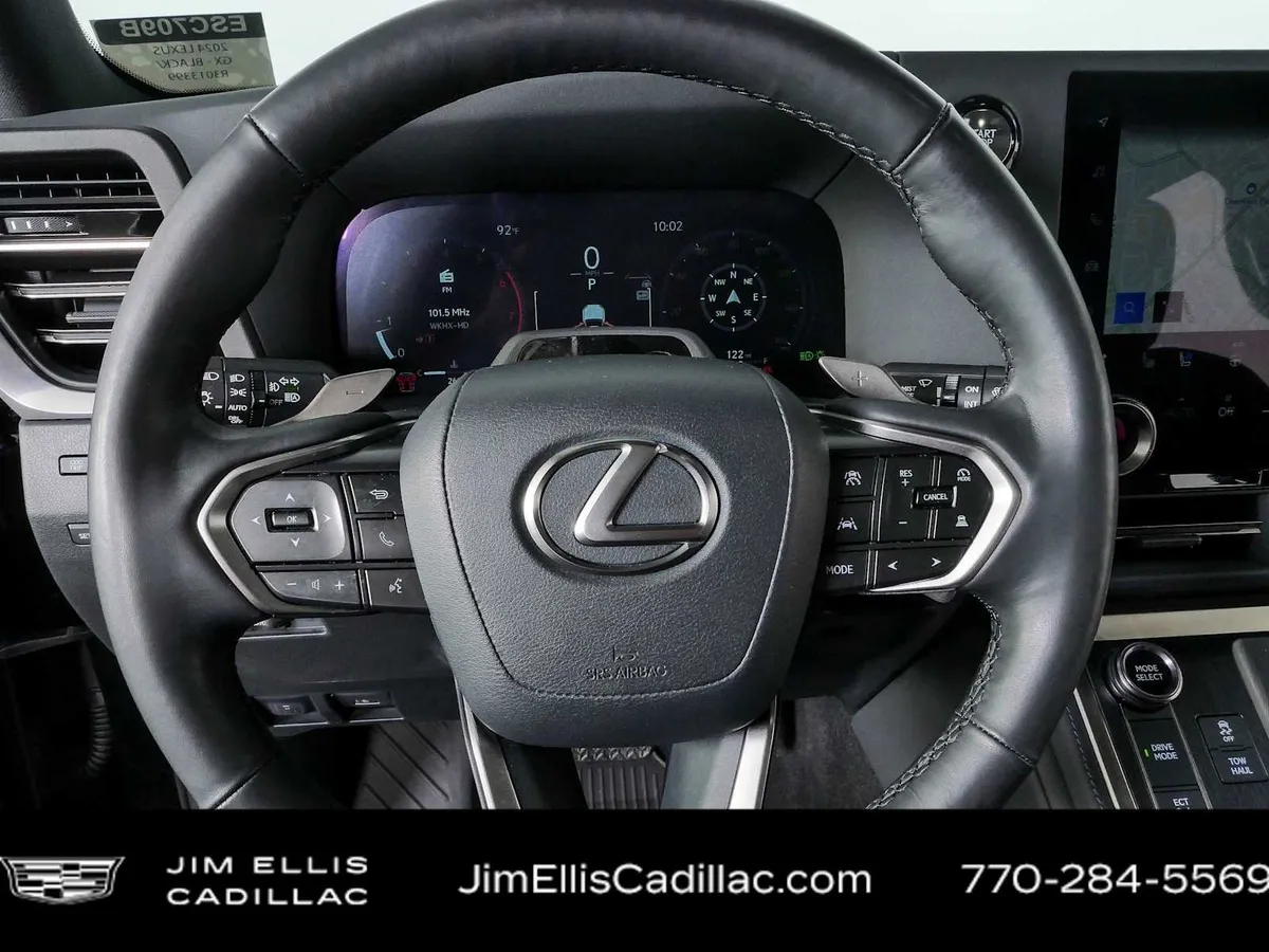 2024 Lexus GX GX 550 Luxury thumbnail 9