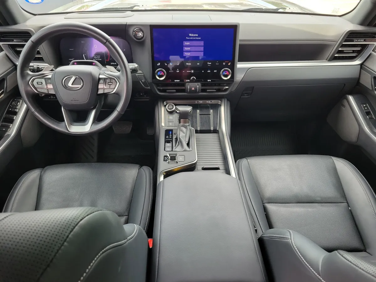 2024 Lexus GX GX 550 Luxury+ thumbnail 12