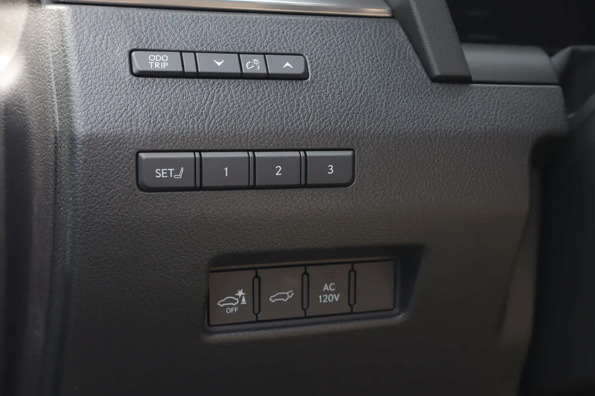 2024 Lexus GX GX 550 Overtrail+ thumbnail 24