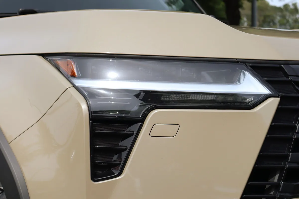 2024 Lexus GX GX 550 Overtrail+ thumbnail 32