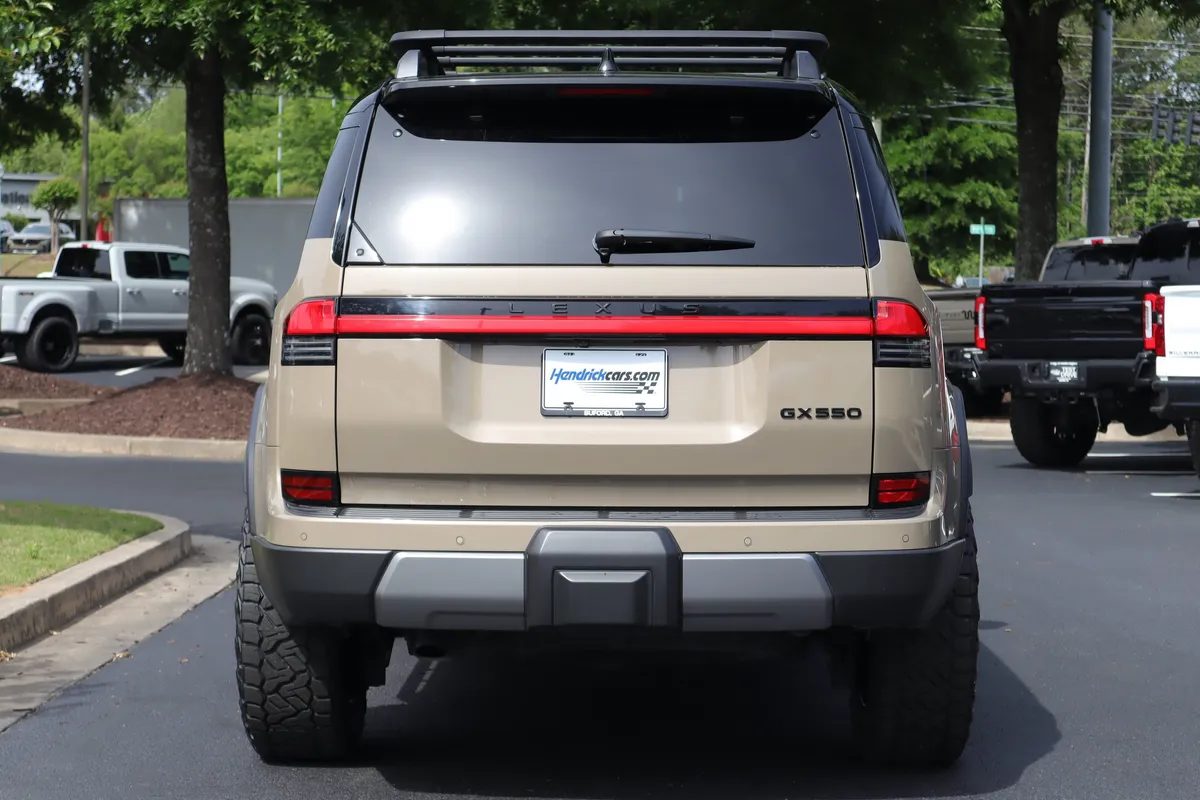 2024 Lexus GX GX 550 Overtrail+ thumbnail 37
