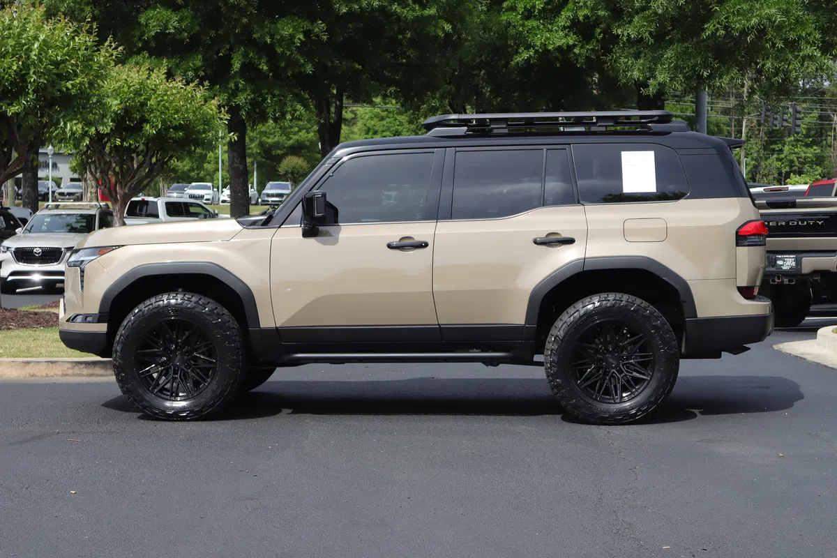 2024 Lexus GX GX 550 Overtrail+ thumbnail 5