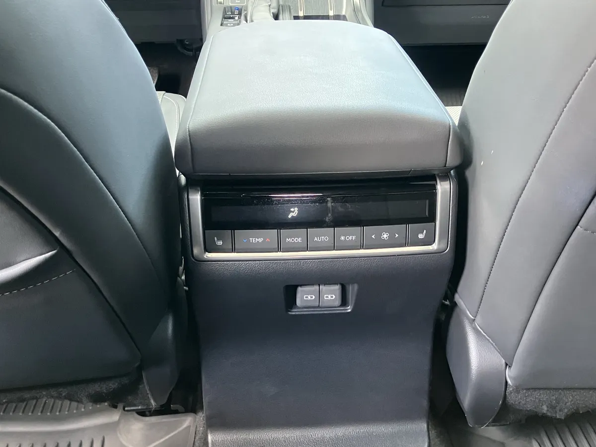 2024 Lexus GX GX 550 Premium+ 4WD thumbnail 35