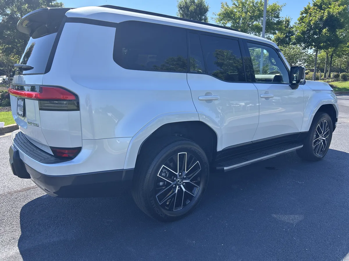 2024 Lexus GX GX 550 Premium+ thumbnail 8