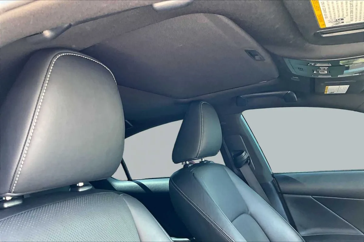 2024 Lexus IS 300 thumbnail 14