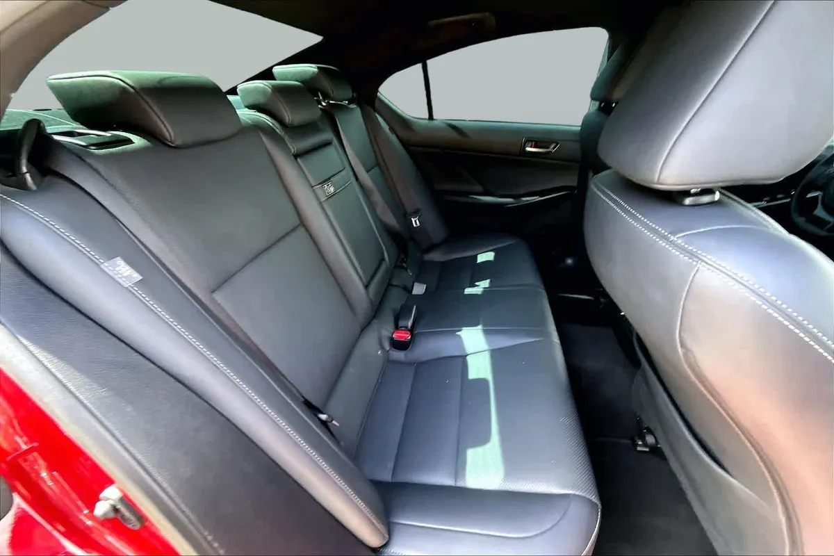 2024 Lexus IS 300 thumbnail 20
