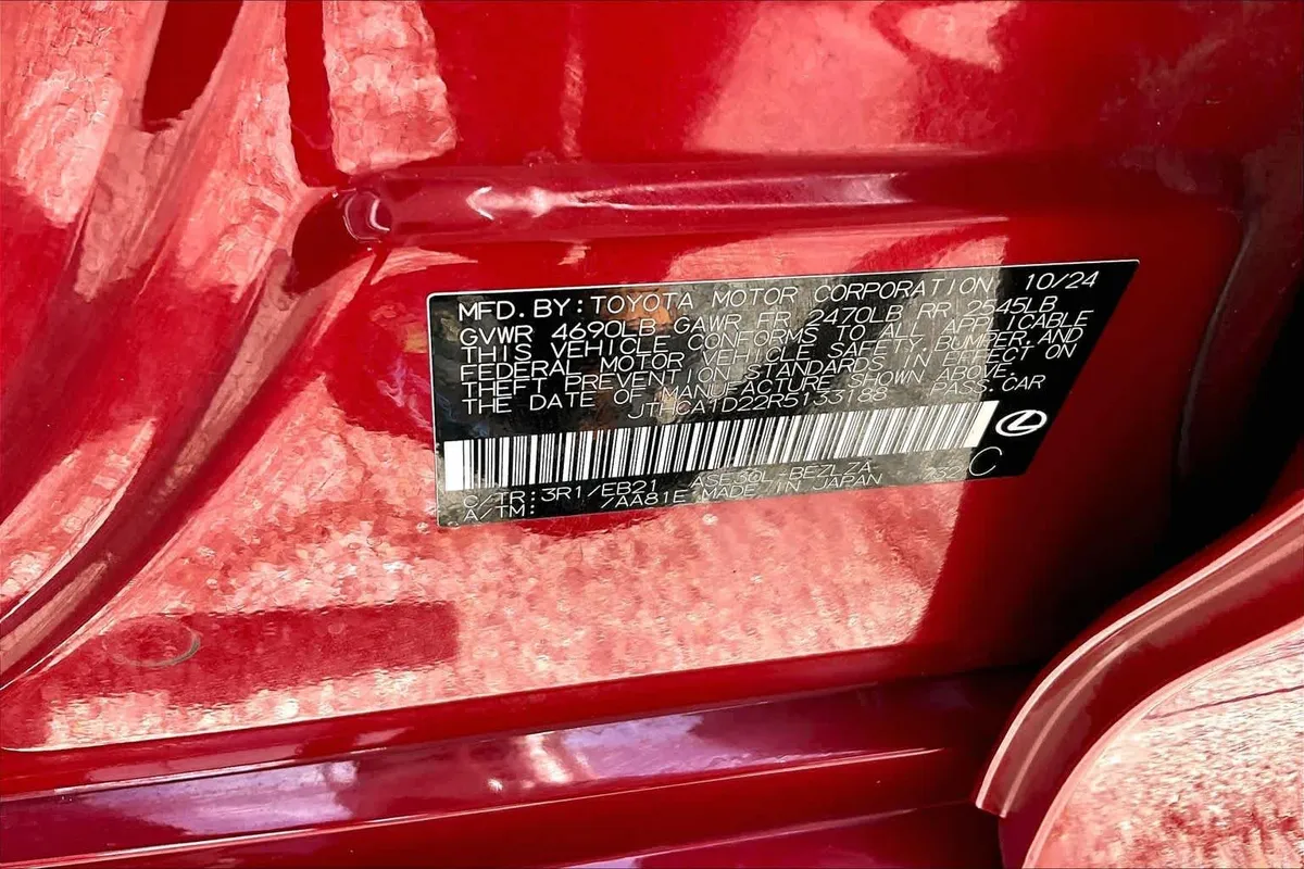 2024 Lexus IS 300 thumbnail 35