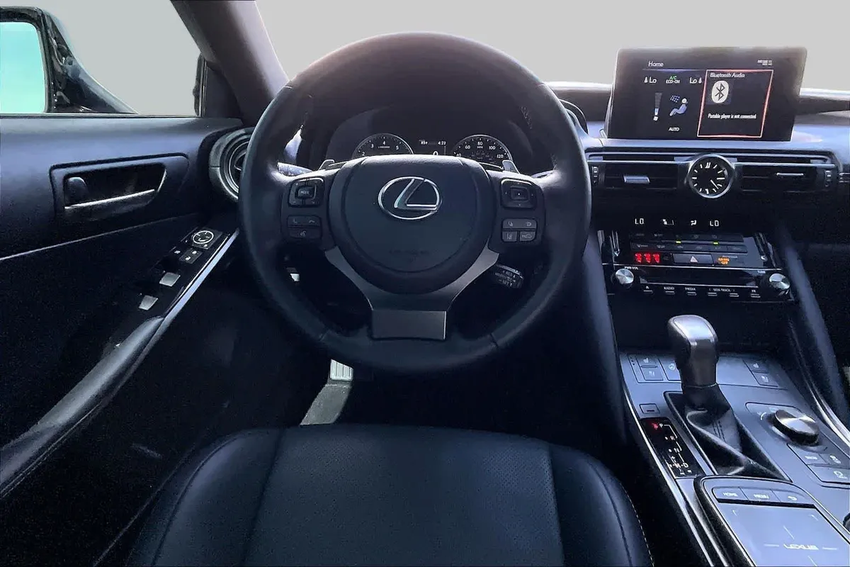 2024 Lexus IS 300 thumbnail 6
