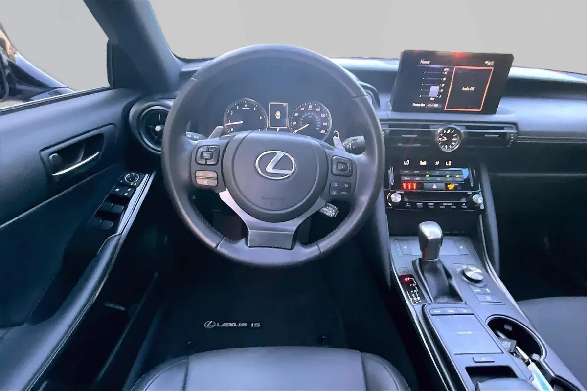 2024 Lexus IS 350 F SPORT Design thumbnail 11