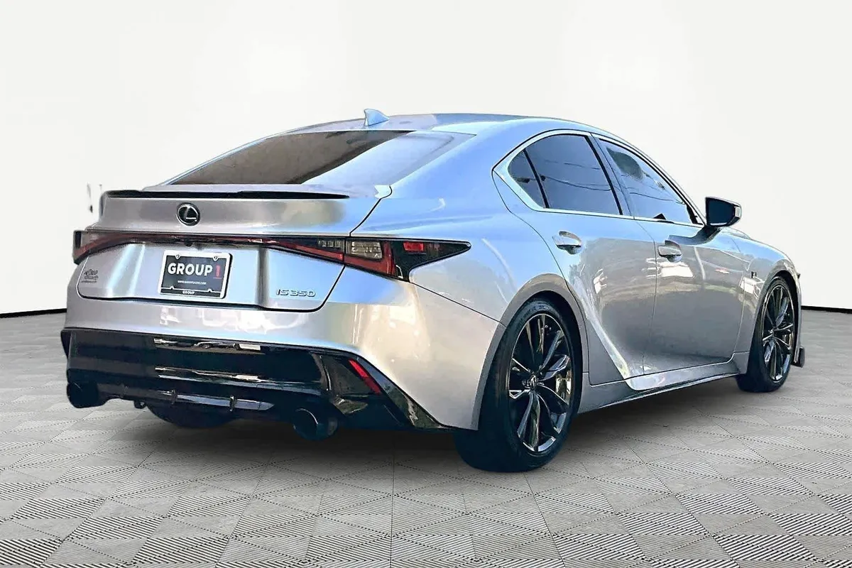 2024 Lexus IS 350 F SPORT Design thumbnail 25