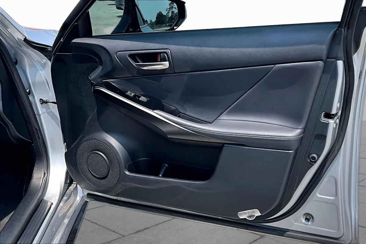2024 Lexus IS 350 F SPORT Design thumbnail 44