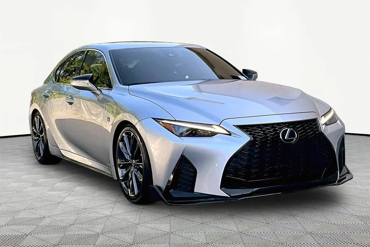 2024 Lexus IS 350 F SPORT Design thumbnail 5