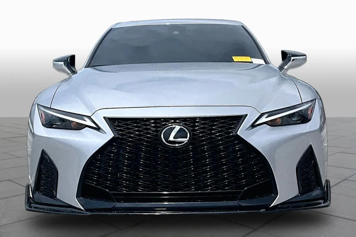 2024 Lexus IS 350 F SPORT Design thumbnail 6