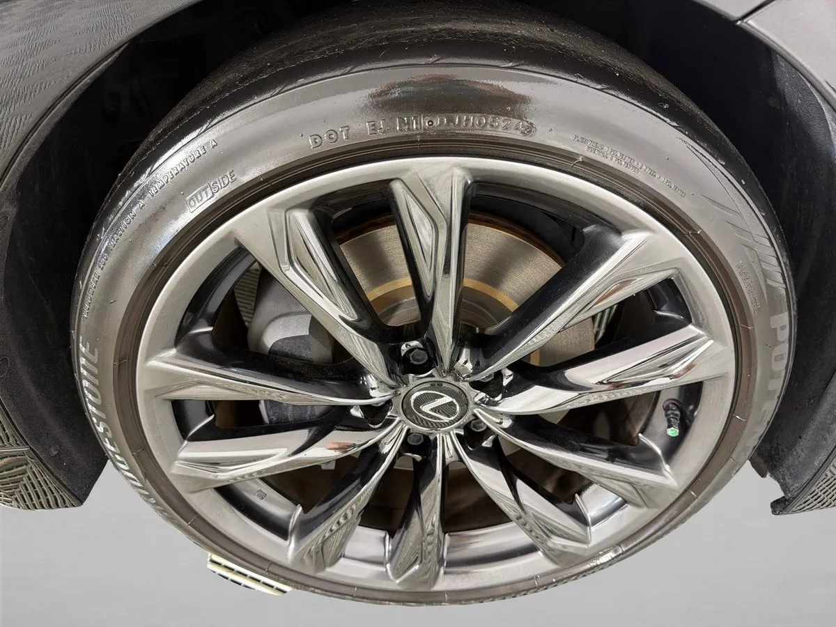 2024 Lexus IS IS 300 F SPORT thumbnail 13