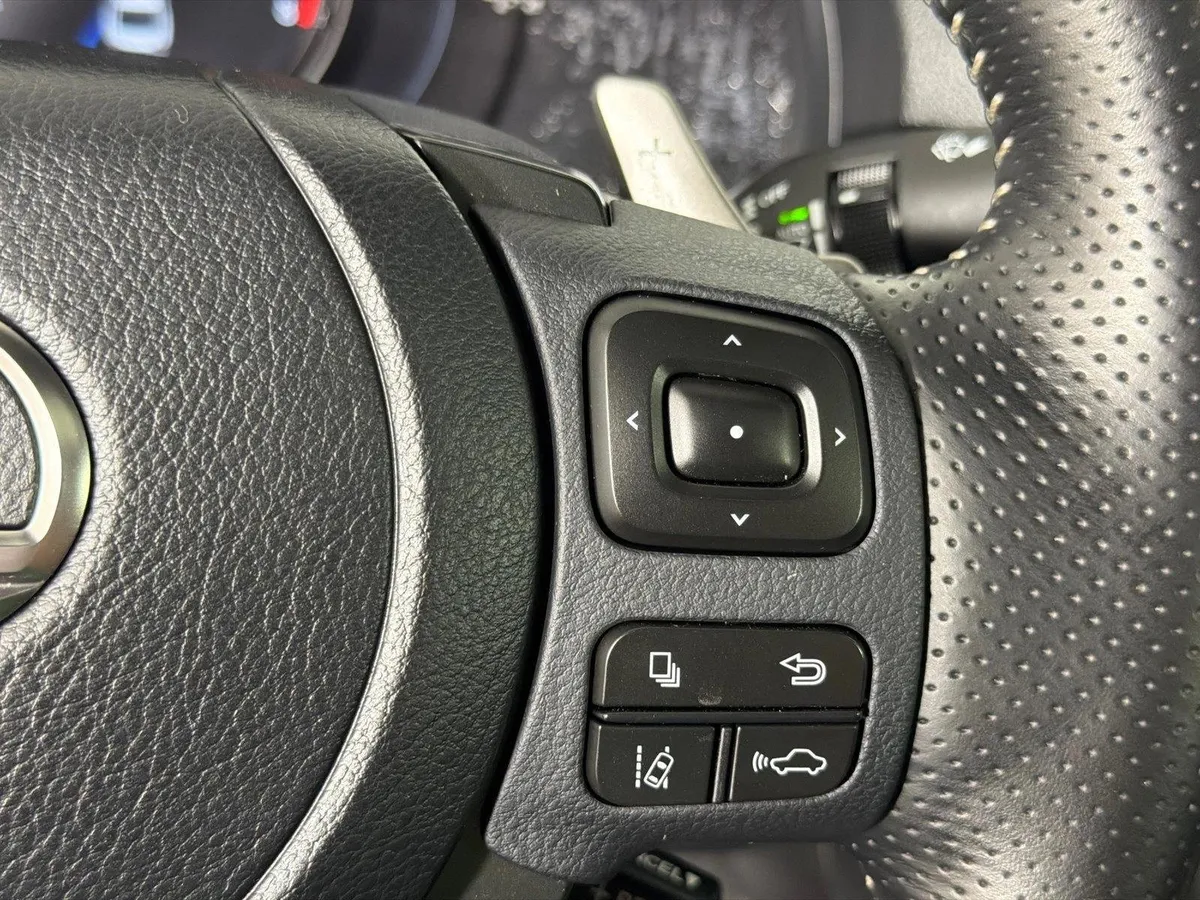 2024 Lexus IS IS 300 F SPORT thumbnail 26