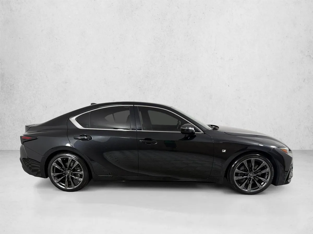 2024 Lexus IS IS 300 F SPORT thumbnail 3
