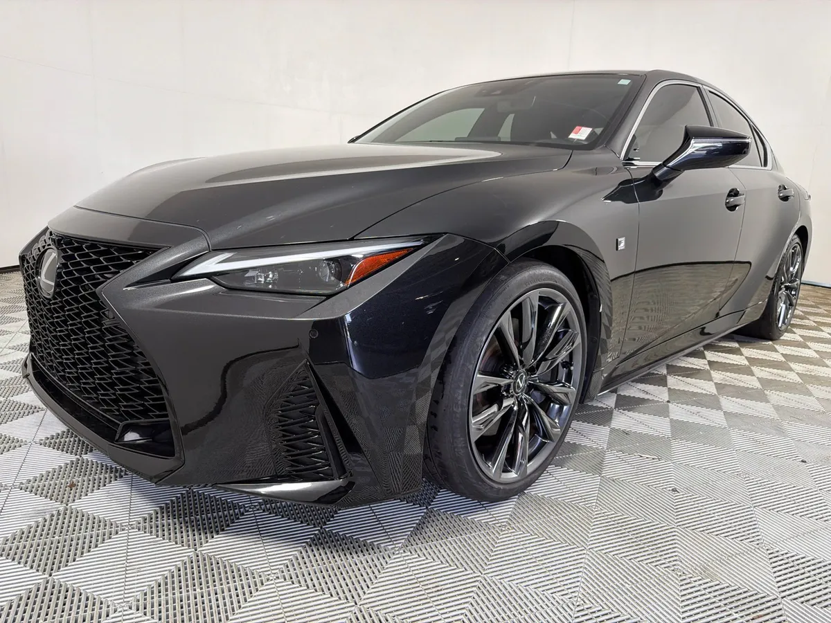 2024 Lexus IS IS 300 F SPORT thumbnail 8