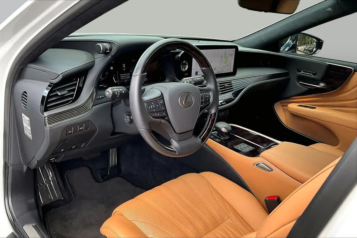2024 Lexus LS 500 thumbnail 18