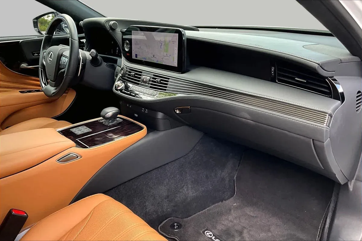 2024 Lexus LS 500 thumbnail 19