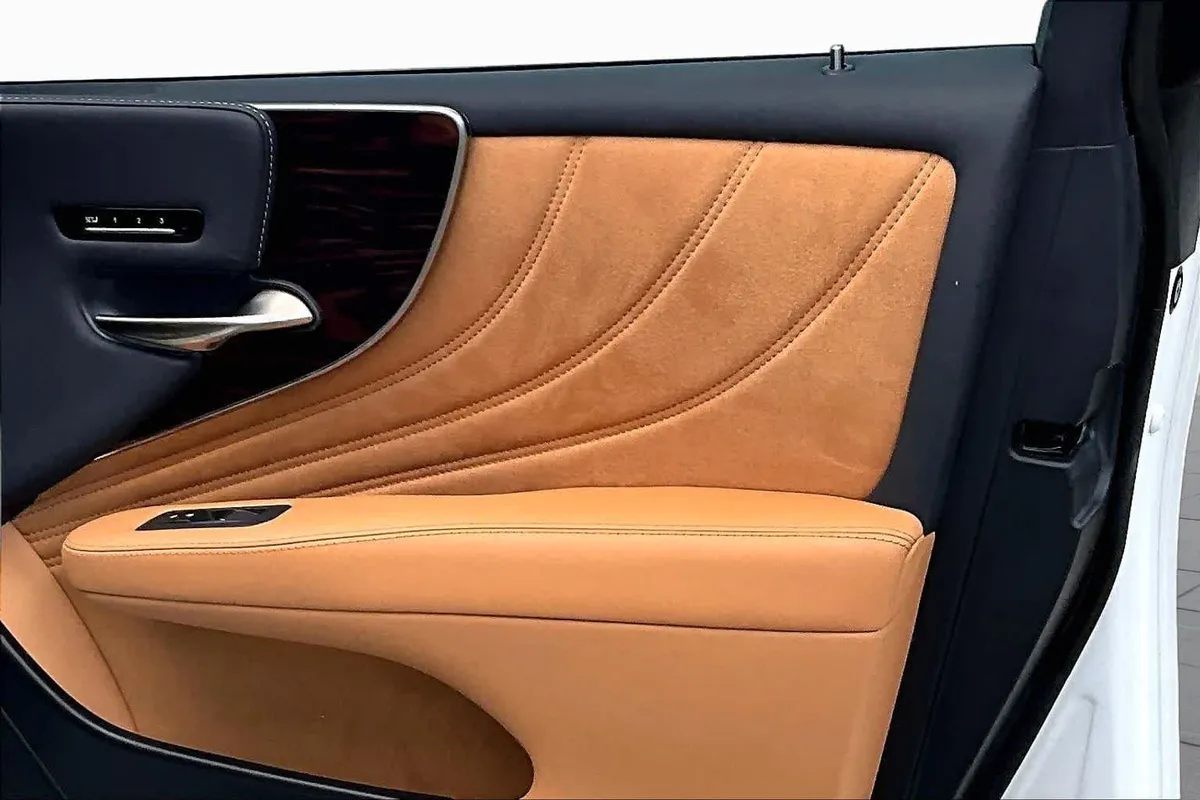 2024 Lexus LS 500 thumbnail 27