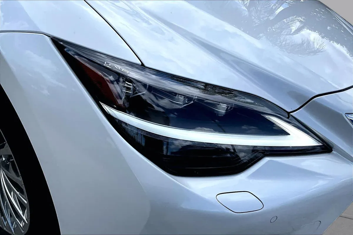 2024 Lexus LS 500 thumbnail 28