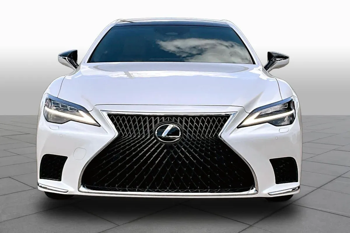 2024 Lexus LS 500 thumbnail 4