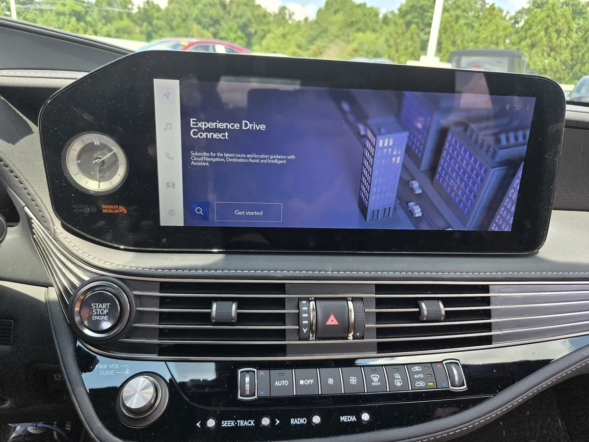 2024 LEXUS LS 500 thumbnail 21
