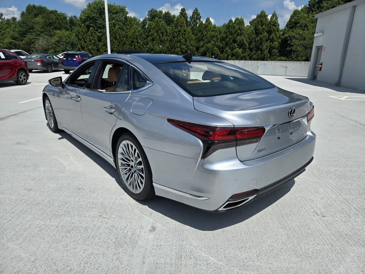 2024 LEXUS LS 500 thumbnail 4