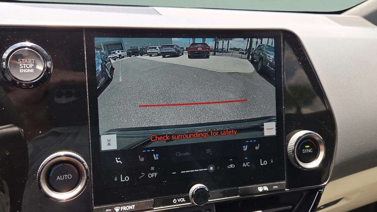 2024 LEXUS NX NX 250 Premium thumbnail 23