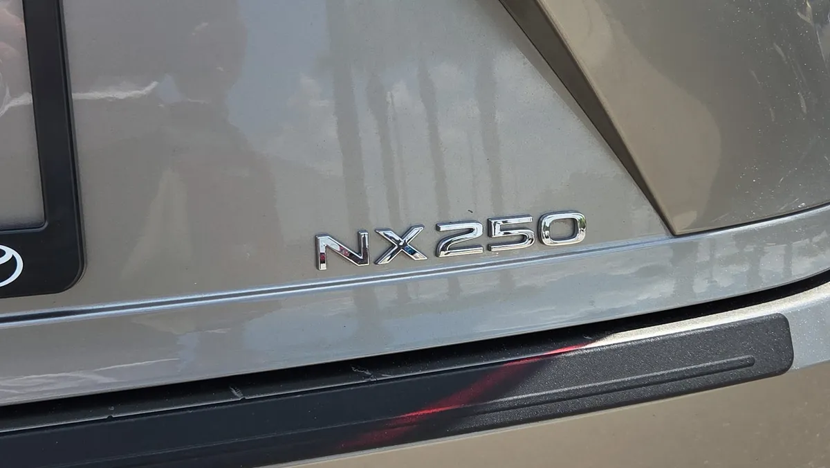 2024 LEXUS NX NX 250 Premium thumbnail 33