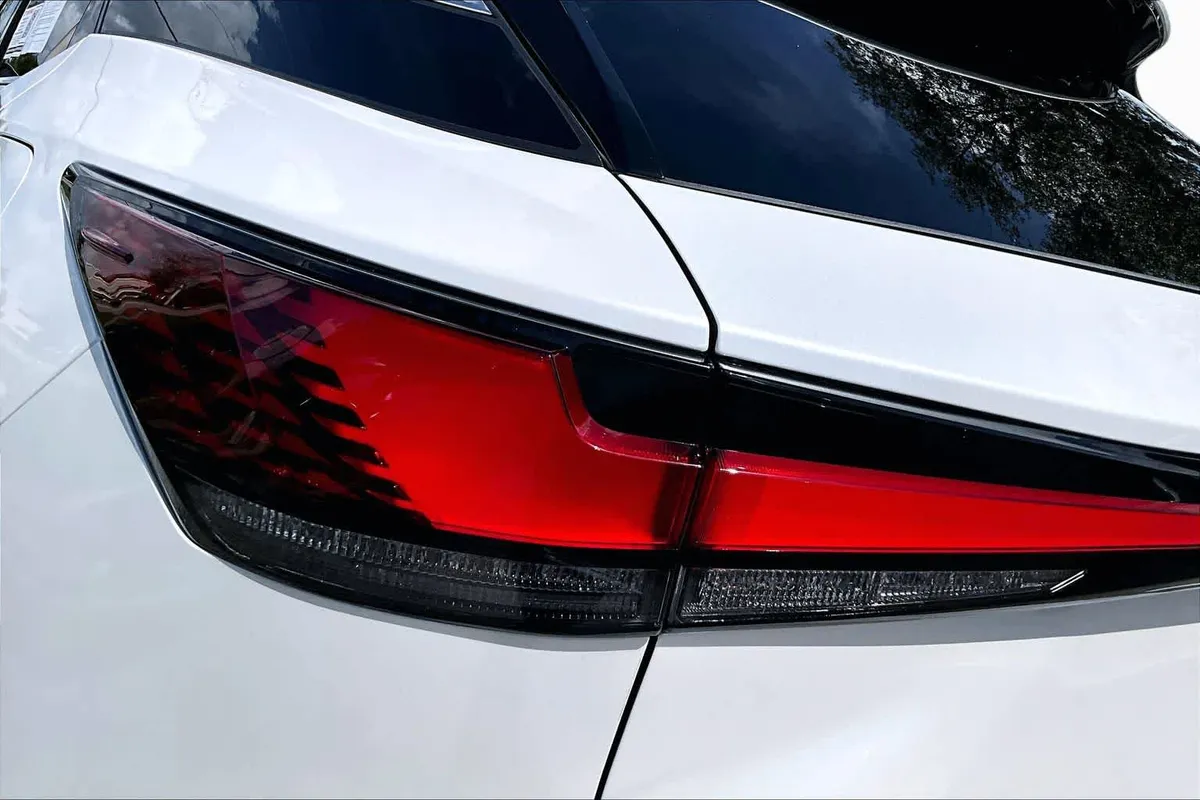 2024 Lexus RX 350 Luxury thumbnail 29