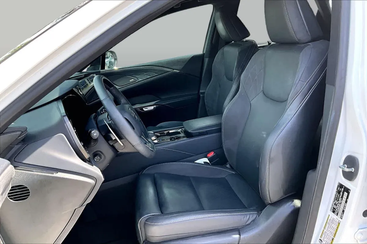 2024 Lexus RX 350 Luxury thumbnail 8