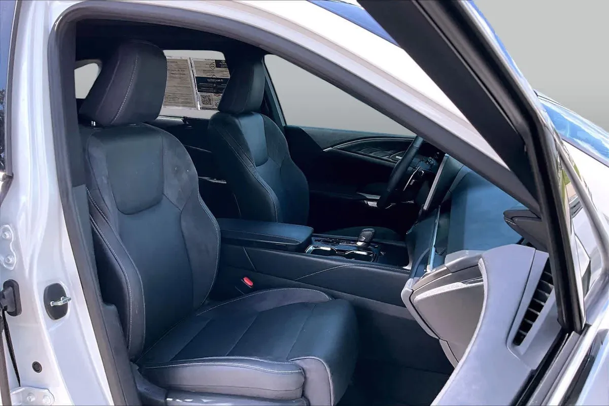 2024 Lexus RX 350 Luxury thumbnail 9