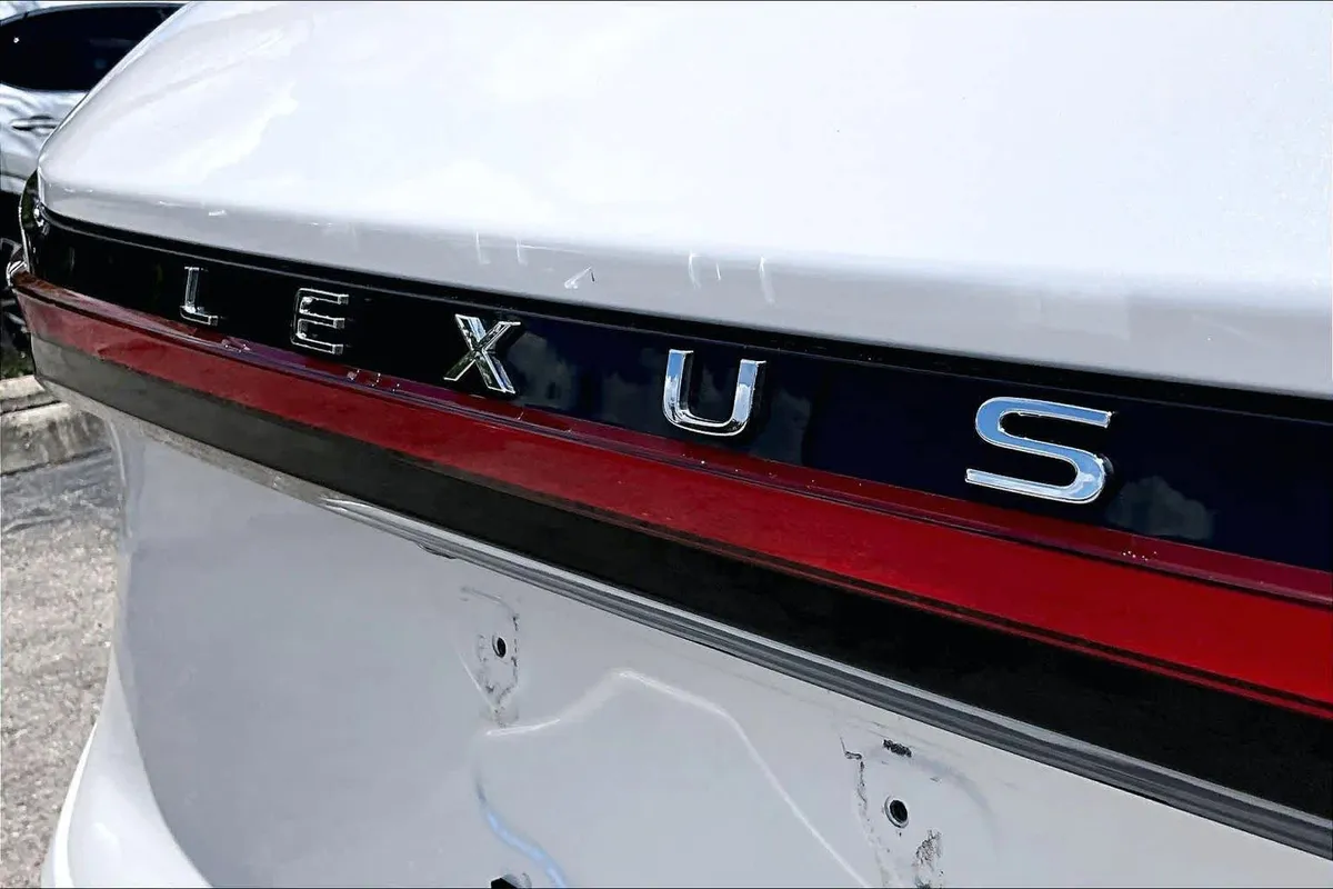 2024 Lexus RX 350 Premium Plus thumbnail 31