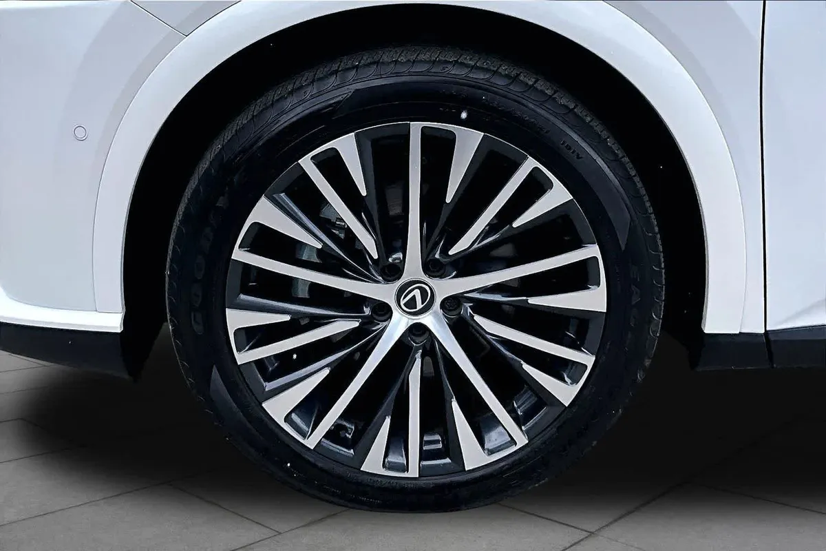 2024 Lexus RX 350 Premium Plus thumbnail 11