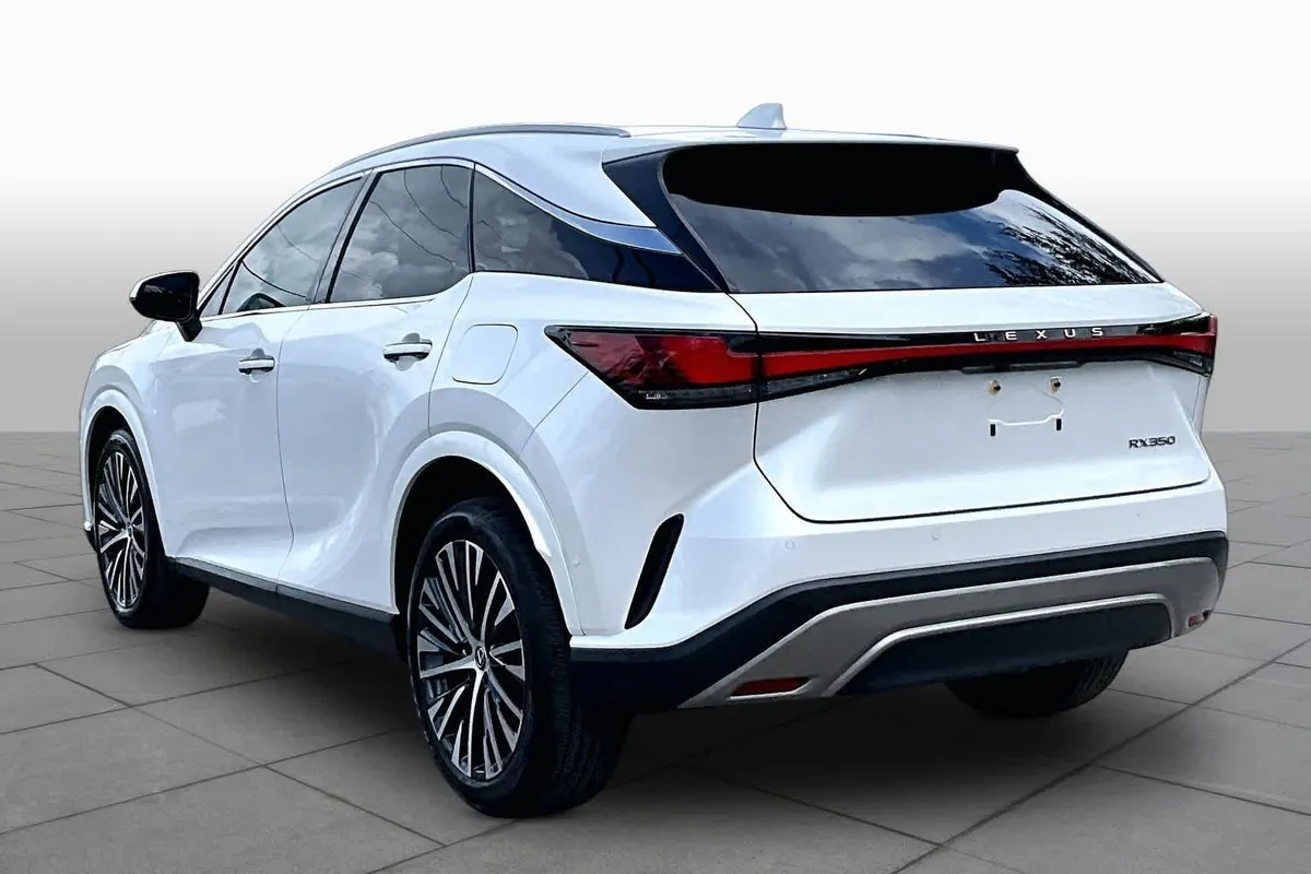 2024 Lexus RX 350 Premium Plus thumbnail 12