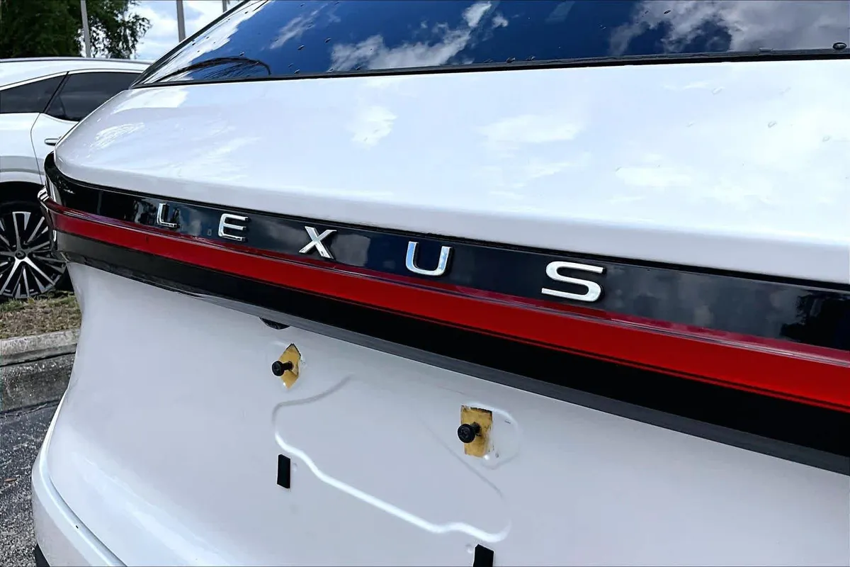 2024 Lexus RX 350 Premium Plus thumbnail 31