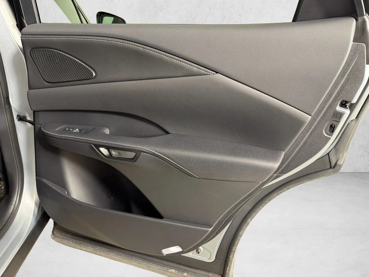 2024 Lexus RX RX 350 thumbnail 18